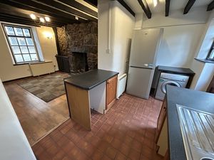 Photo 6- click for photo gallery